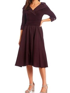 Jessica Howard Plum V-Neck Fit & Flare Midi Dress